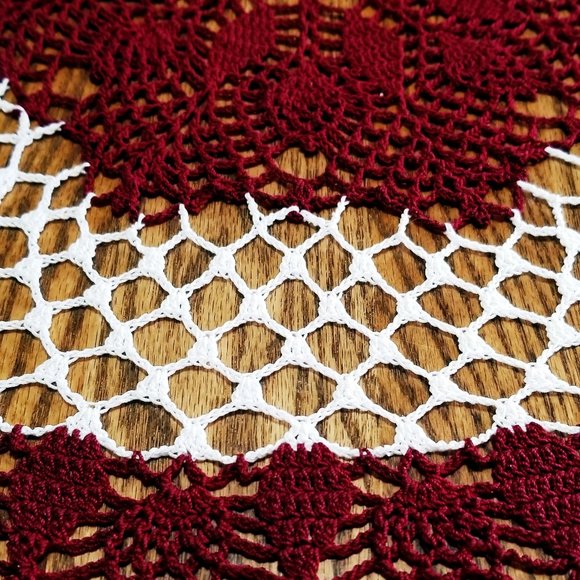 Vintage Style New Hand Crafted Burgundy and White, 20" Pineapple Doily. - Picture 2 of 5